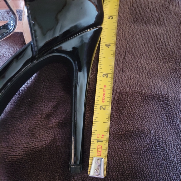 Journee collection Black high heels - Picture 7 of 7